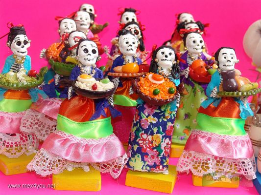 Dia de Muertos / Day of the Dead 05-18
AquÃ­ tenemos otro hermoso ejemplo de la maestria de los artesanos de nuestro paÃ­s.

Here we have another beautiful example of the master pieces of the craftsmen of our country.
Keywords: Dia Muertos Day Dead calaveras skulls museo de culturas populares coyoacan