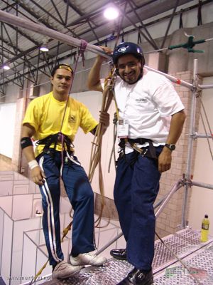 Expos en el D.F.  / Expos in the D.F.  2006   04-12
La gente podÃ­a disfrutar de estos eventos con toda seguridad. 

People could enjoy these events with complete certainty. 
Keywords: Expo aventura y ecoturismo 2006 escalada World  Trade Center Expo Adventure and Ecoturism
