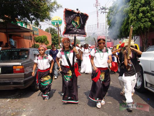 5 de Mayo /May 5th 2006 01-10
Se llevÃ³ a cabo la tradicional de la Batalla del 5 de Mayo en el PeÃ±Ã³n de los BaÃ±os. 

Was carried out The traditional 5th of May battle  in the " PeÃ±Ã³n de los BaÃ±os " neighborhood.
Keywords: 5 mayo 5th May peÃ±on baÃ±os batalla puebla  zacapoaxtlas