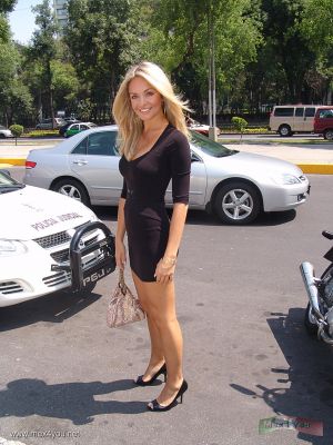 Miss Mundo visita MÃ©xico / Miss World visits Mexico 2007 (01- 09 )
El miercoles 13 de Julio La representante de Miss Mundo 2006, Tatiana Kucharova, llevÃ³ a cabo un recorrido turÃ­stico por nuestro Centro HistÃ³rico. 

Wednesday July  13th the representative of Miss World, Tatiana Kucharova, carried out a tourist route by our Historical Center.
Keywords: miss mundo miss world tatiana Kucharova checoslovaquia