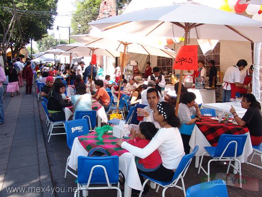 Eventos de Primavera / Spring Events Mexico City 2007  (08-09)
Usted podrÃ¡ disfrutar de sus platillos alrededor del hermoso jardÃ­n de la delegaciÃ³n Tlalpan. Este evento se lleva a cabo hasta el dÃ­a 19 de Marzo. 

You will  enjoy your food around the beautiful garden of the Tlalpan delegation. This event is carried out until day 19th of March.
Keywords: primavera tlalpan spring festival gastronÃ³mico gastronomic