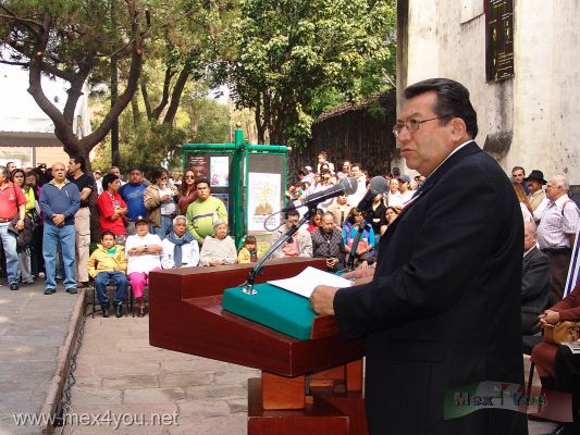 Batalla de Churubusco  / Churubusco Battle 2006  (04-12)
A continuaciÃ³n el Delegado de CoyoacÃ¡n: Miguel Bortolini recordÃ³ la ballata del 20 de agosto de 1847 en este lugar donde el General Anaya peleÃ³ por nuestro paÃ­s ante la invasiÃ³n norteamericana.

Next the Coyoacan Delegate: Miguel Bortolini remembered the battle of August 20th 1847 in this place where General Anaya fought by our country against the North American invasion. 
Keywords: Churubusco Museo de las Intervenciones Coyoacan Batalla Churubusco Battle Bortolini