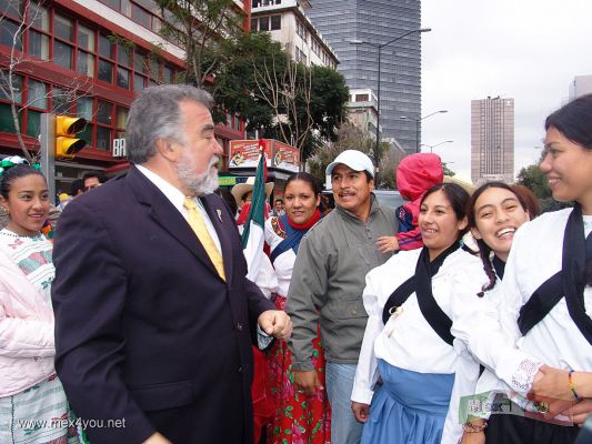 Desfile Deportivo 2006  / Sport Parade 2006  01-18
En la Ciudad de MÃ©xico se llevÃ³ a cabo el Desfile HistÃ³rico ArtÃ­stico y Cultural partiendo del Emiciclo a Juarez. El Jefe de Gobierno Alejandro Encinas estuvo presente para inaugurar el evento. 

In Mexico City was carried out the Artistic and Cultural Historical Parade  starting from the Juarez Emicicle. The Head of Government Alejandro Encinas was present to inaugurate the event.
Keywords: desfile deportivo sport parade 2006 revolucion mexicana mexican  revolution Alejandro Encinas revolucionario 20 noviembre 20th