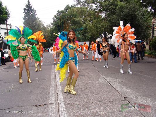 Carnaval de las Culturas 2006 en CoyoacÃ¡n /  Culture Carnival in CoyoacÃ¡n 2006 09- 14
La Samba se pudo oir por las principales calles de CoyoacÃ¡n.

The Samba music could be listened by the CoyoacÃ¡n streets.
Keywords:  carnaval culturas coyoacan culture carnival Brasil  comparsa dances