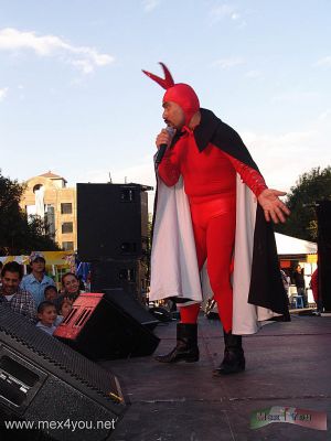 Eventos NavideÃ±os en la Ciudad de MÃ©xico / Mexico City X-mas Events 2006 (01-15)
Desde el 16 de Diciembre y hasta el 23 del mismo mes se han llevado eventos en la Ciudad de MÃ©xico para celebrar las Navidades. Como es el caso de las Pastorelas.

From 16th to 23rd December were carried out events in Mexico City to celebrate the Christmas, such as the: Pastorelas
Keywords: Events NavideÃ±os Ciudad Mexico X-mas Christmas pastorelas navidad