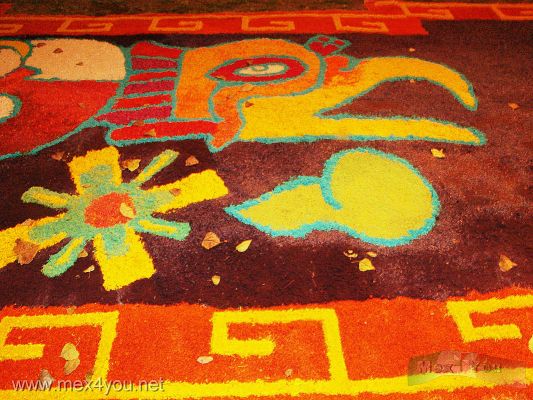 Preparativos para el Dia de Muertos/Before the Day of the Dead.(08-08)
Este evento estará hasta el 2 de Noviembre. Le aconsejamos asistir y esperar nuestras actualizaciones de otras partes de nuestra Ciudad de México. 

You could see this event until November 2nd. We advise you to assist  and wait for our updates from other parts of our Mexico City. 
Keywords: Dia de Muertos en la Ciudad de México/ Day of the Dead in Mexico City.
