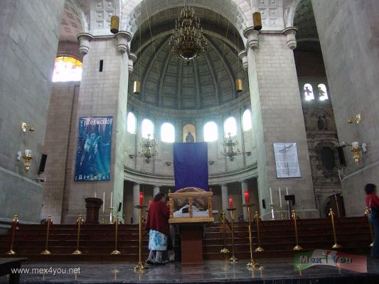 Catedral de Toluca 2
Keywords: Toluca Catedral Altar