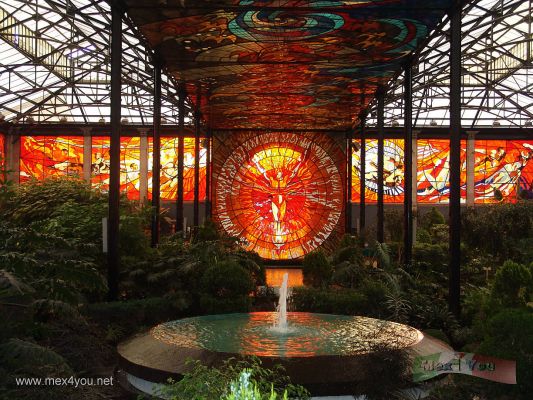 Cosmovitral Toluca 1
Keywords: Cosmovitral Toluca