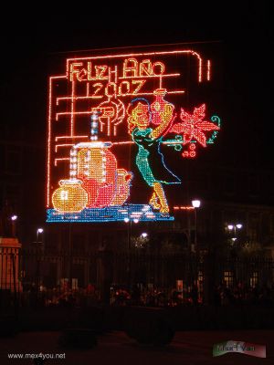 Decoraciones NavideÃ±as Ciudad de MÃ©xico / Mexico City  X-mas Decorations 2006
Keywords: Decoraciones Navidad Christmas  Decorations piÃ±ata Feliz Navidad Merry AÃ±o Nuevo