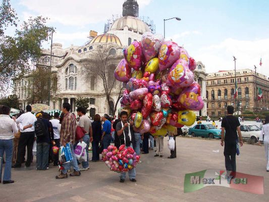 Valentine's Day in Bellas Artes / Dia del Amor en Bellas Artes
[b] "Valentine's Day in Bellas Artes "[/b]
[b] "Dia del Amor en Bellas Artes"[/b]
Keywords: Dia Amor Bellas Artes Valentine's Day