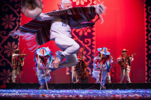 Festival Patria Grande 2014 (04-05)
El Ballet FolklÃ³rico Universitario Vini Cubi de la Universidad Nacional AutÃ³noma de MÃ©xico ofrecerÃ¡ "Nuestras raÃ­ces" desde los estados de Nayarit, Guerrero, Jalisco, y Veracruz. Jueves 11 y Viernes 12 a las 20:00 horas.


Text by: YanÃ­n RamÃ­rez                          Photo by: Studioax.com
Keywords: festival patria grande bailes tradicionales folklor mexicano ballets floklÃ³ricos teatro de la danza