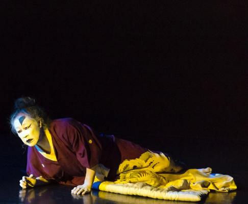 El maestro Tadashi Endo estrenarÃ¡ en MÃ©xico
Â·        Se presentarÃ¡ el lunes 9 y martes 10 de abril en el Teatro de la Danza del Centro Cultural del Bosque

Â¿CÃ³mo es la muerte? Â¿QuÃ© viene despuÃ©s de ella? Estas fueron algunas de las interrogantes personales que se hizo el maestro Tadashi Endo y que detonaron su mÃ¡s reciente creaciÃ³n coreogrÃ¡fica: Maboroshi, que estrenarÃ¡ en nuestro paÃ­s el lunes 9 y martes 10 de abril, a las 20:00, en el Teatro de la Danza del Centro Cultural del Bosque.
Keywords: Tadashi Endo