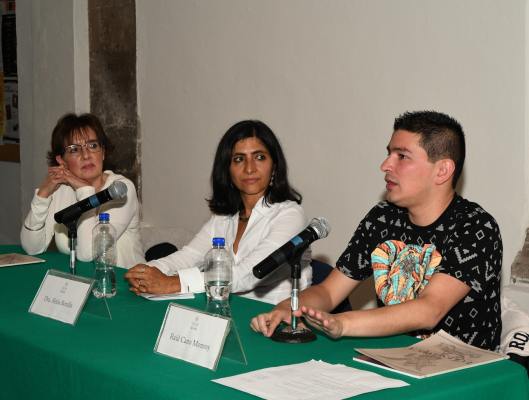 Publican mirada inÃ©dita de la historia de la imprenta en MÃ©xico
Como un texto inÃ©dito que aborda la historia de la imprenta mexicana del siglo XIX y
XX definiÃ³ el historiador de arte RaÃºl Cano Monroy su libro Con licencia
eclesiÃ¡stica. El impreso religioso mexicano de los siglos XIX y XX. El volumen se
presentÃ³ este miÃ©rcoles 11 de abril en el Museo Nacional de la Estampa.
 
En el evento tambiÃ©n estuvieron presentes las doctoras en Historia del Arte
por la Universidad Nacional AutÃ³noma de MÃ©xico, MarÃ­a Esther PÃ©rez Salas CantÃº
y Helia Emma Bonilla Reyna.
Keywords: imprenta en MÃ©xico