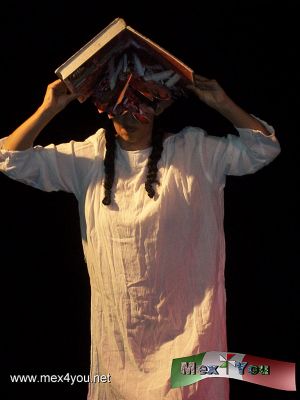 Presenta la CoreografÃ­a 3 Saberes en el Teatro Benito JuÃ¡rez (03-05)
Tendra una temporada del 8 al 30 de Junio con funciones de Viernes a Domingo. La CompaÃ±Ã­a R+R Arte y Movimiento desea presentan una obra que interectue la danza, mÃºsica, literatura y arte multimedia con la participaciÃ³n de: Circe Miranda, Kazia Orantes, Clementina Guadarrama y JosÃ© Juan Hinojosa.

Text and Photo by: YanÃ­n RamÃ­rez
Keywords: RocÃ­o Becerril Teatro Benito JuÃ¡rez Nellie Campobello MarÃ­a Zambrano MarÃ­a Sabina