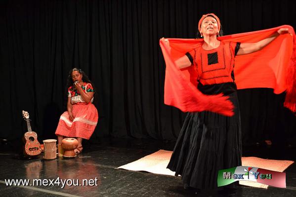ProgramaciÃ³n Teatral Septiembre (02-05)
El SÃ¡bado 5 Septiembre en el Foro A poco no se presenta Fabulare de Cuentos, leyendas; con un espectÃ¡culos de narracion oral y mÃºsica para niÃ±os con leyendas CorazÃ³n de la Tierra, Aventuras sobre y bajo la tierra, Tlacuache, Las Vaquitas Marinas, El MurciÃ©lago, El sol y la luna y Garras, pelos y plumas. Cada fin de semana se presenta uno diferente.

Text and Photo by: YanÃ­n RamÃ­rez
Keywords: D-RotaDos Foro a poco no leyendas narraciÃ³n oral Son de AquÃ­ teatro de la Ciudad Esperanza Iris Amaramorir epoca oro cine mexicanaco