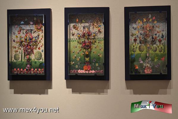 ExposiciÃ³n Flores Sesgadas (05-05)
El artista Pedro Zubizarreta  estructura un novedosoy moderno discurso del feminicidio.

Hasta el 11 de Marzo en el Museo de Arte SHCP. Cento HistÃ³rico.
10:00 a 17:00 hrs. Martes a Domingo Entrada Libre.

Pie de Foto: Caja- InstalaciÃ³n Angustias, Candi 2011, y Cata 2013.

Text and Photo by: Yanin RamÃ­rez
Keywords: exposiciÃ³n temporales museo hacienda crÃ©dito pÃºblico pedro zubizarreta caja arte objeto mujeres asesinadas calaveritas naturaleza muerta exposiciÃ³n flores sesgadas