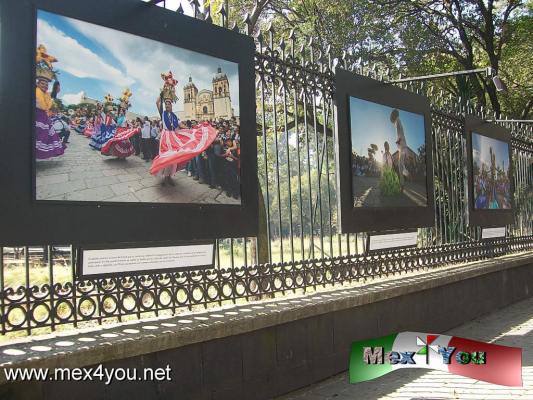 ExposiciÃ³n FotogrÃ¡fica Tierra de Dioses (05-05)
La exposiciÃ³n fotogrÃ¡fica Oaxaca, tierra de dioses inmortales estarÃ¡ hasta principios de 2016 en la GalerÃ­a Abierta de las Rejas de Chapultepec, ubicada en Avenida Paseo de la Reforma y Gandhi, en el Bosque de Chapultepec. 

Text and Photo by: YanÃ­n RamÃ­rez
Keywords: rejas de chapultepec exposiciÃ³n fotografica oaxaca Fernando Franco Sevilla secretaria cultura