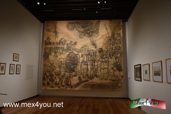 Inauguración exposición "Visiones plásticas de Tenochtitlán" (04-05)
A la inauguración de la exposición asistieron Vannesa Bohórquez López, Betsabeé Romero y Guadalupe Lozada León, quienes después del protocolario corte del listón se procedió a un recorrido en compañía del historiador y curador Luis Rius Caso, los artistas Daniel Lezama, que exhibe “La familia de la Malinche”; Ulises Rafael Portillo, creador de “La pasión de Isabel”, y Roberto Granados “Gerso”, que presenta una obra elaborada ex profeso en la que retrata el Escudo Nacional y la cabeza de serpiente del Museo de la Ciudad de México.



Text & Photo by: Antonio Pacheco
Keywords: inauguracion exposicion visiones plasticas tenochtitlan museo ciudad mexico cdmx