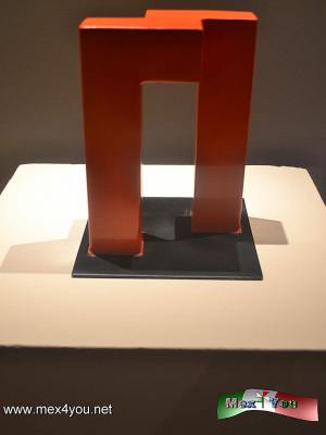 CelebraciÃ³n 50 aÃ±os de Trayectoria plÃ¡stica (01-05)
El Museo JosÃ© Luis Cuevas celebrarÃ¡ A BenjamÃ­n 50 aÃ±os de trayectoria plÃ¡stica con la exposiciÃ³n "GeometrÃ­a, GrÃ¡fica, escultura, pintura" a partir del 6 de agosto al 20 de septiembre.


Text and Photo by: YanÃ­n RamÃ­rez
Keywords: musei josÃ© luis cuevas pintura, escultura y grÃ¡fica trayectoria plÃ¡stica benjamÃ­n 50 aÃ±os