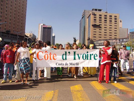 Dia del Tambor / Drum Day 2006 03-07
Se realizarÃ¡ una fiesta por la hermandad africana y afroamericana del 5 al 12 de Febrero en diversos lugares de nuestra Ciudad de MÃ©xico. 

A celebration by the African and Afro-American brotherhood will be carried out in diverse places of our City of Mexico from the 5 to the 12 of February  .

Keywords: Festival del Tambor 2007 / Drum Festival 2007
