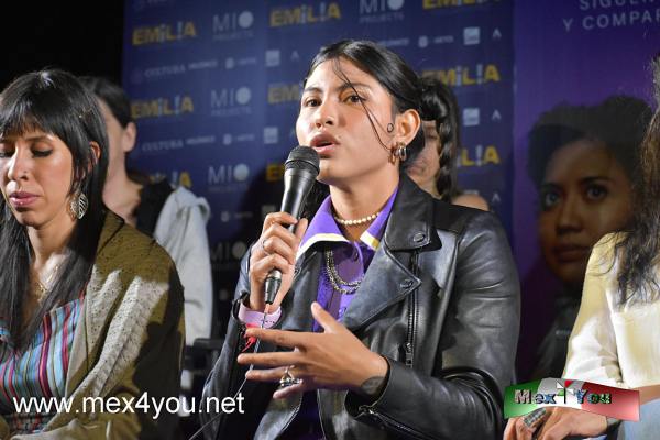Se anuncia todo listo para el estreno de "Emilia" en el Centro Cultural Helénico (05-05)
"Emilia" se escenifica en el Teatro Helénico —por primera vez en México y en América—, del 30 de marzo al 21 de mayo, los jueves y viernes a las 20:00 horas; los sábados a las 19:00 horas y los domingos a las 18:00 horas.

Los boletos se encuentran a la venta en las taquillas del Centro Cultural Helénico, ubicado en avenida Revolución 1500, o a través de la página: helenico.gob.mx. El costo de las entradas es de $505 en la Planta baja y de $360 en la Planta alta. La preventa del 30% de descuento se llevará a cabo del 15 al 30 de marzo. Para más información visita: helenico.gob.mx y mexicoescultura.com.

Text & Photo by: Antonio Pacheco
Keywords: estreno Emilia Centro Cultural Helenico shakespeare foro gruta