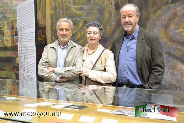 AUIEO en la Biblioteca Lerdo de Tejada (02-05)
Nace en 1998, en Italia, como revista literaria. Y como marco de su celebraciÃ³n presentan una exposiciÃ³n en la Biblioteca Lerdo de Tejada que presenta piezas que han enmarcado su camino como editorial.

 Text and Photo by: YanÃ­n RamÃ­rez
Keywords: editorial auieo vicente rojo biblioteca lerdo tejada libros