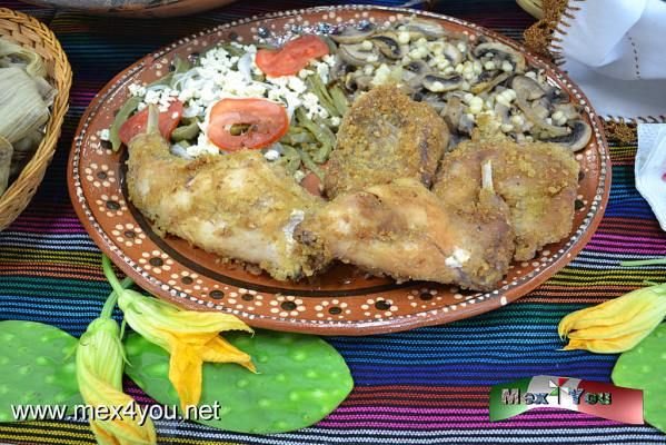 MaÃ±ana Inicia LXXVII Feria Regional Milpa Alta (05-05)
Y en el anuncio de la Feria Regional se presento la guÃ­a turÃ­stica donde se tiene la rutas ecoturisticas, del nopal, del mole, zapatista, de la fe y la de salud. Para informes de cada una de estas rutas turisticas comunicarse al departamento de Turismo de la delegaciÃ³n al telefono: 58-62-31-50 Ext. 1809

Text and Photo by: YanÃ­n RamÃ­rez 
Keywords: nopal feria regional milpa alta tuna san pedro atocpan mole virgen asunciÃ³n de marÃ­a