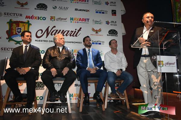 Nayarit viene con todo (03-05) 
En tanto, el secretario de Turismo del estado de Nayarit, Lic. Juan Enrique Suárez del Real Tostado, expresó: “Para nosotros, la diversificación significa llevar la oportunidad de desarrollo económico y social a las comunidades, y significa mostrar las bellezas naturales de Nayarit”. 

“Estos eventos son acciones consolidadas a las que se suman escuelas donde se enseñará a pescar, practicar surf, paddle board, kiteboarding y otros deportes de aventura. También se busca el rescate de patrimonio de los municipios, a través de talleres de artesanía que promueven el legado de nuestras manos, así como talleres gastronómicos para aprender a preparar platillos emblemáticos.
Keywords: Nayarit eventos deportivos maraton medio