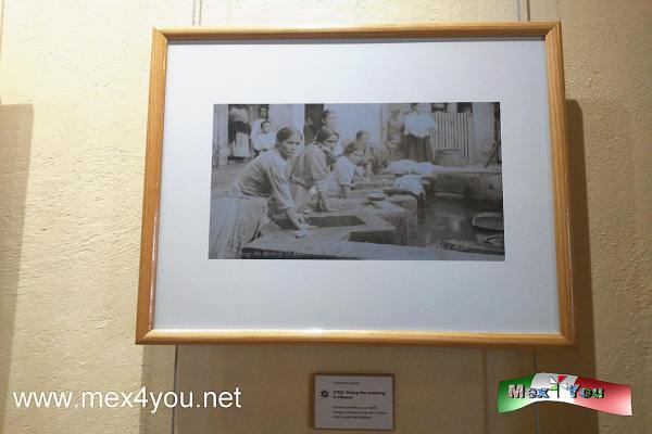 Exposición Lavanderas Mexicanas siglo XIX (01-05)
Se exhibe Lavanderas Mexicanas siglo XX, con el propósito de reconocer la importancia de su labor; a través de fotografías de mujeres del siglo XIX.


Text and Photo by: Yanín Ramírez
Keywords: exposición lavanderas mexicanas siglo XIX lavandería lavar ropa mujeres lavando ropa museo de la mujer