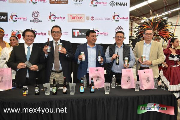 Anuncio de la CerveFest 2023 (02-05)
Al evento asistieron autoridades como: Armando Bojórquez de la Asociación para la Cutura y Turismo de América Latina; Lic. José Alfonso Torres Cabello, Director General de Cervefest; Lic. José Carlos Acosta Ruíz, Alcalde de Xochimilco; Lic. Victor V. Cortes Melo, Gerente Corporativo de Producto Turístico , Mobilityado; Lic. Juan Manuel Ríos Navarrete Secretaría de Seguridad y Protección Ciudadana de la CDMX. 


Text & Photo by: Antonio Pacheco
Keywords: cervefest cerveza xochimilco templo mayor