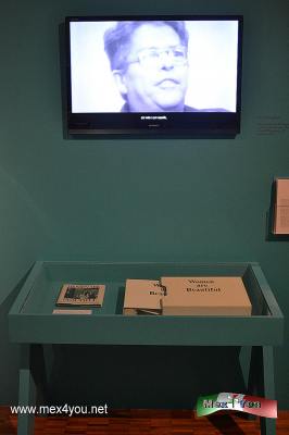 Garry Winogrand en  el Museo Arte Moderno (03-05)
Basado en el portafolio de Women are Beatiful (las mujeres son hermosas), publicado en 1975, podemos admirar la vida cotidiana de mujeres desconocidas en una megalÃ³polis.

Text and Photo by: YanÃ­n RamÃ­rez
Keywords: museo arte moderno exposiciÃ³n garry winogrand lola garrido fotografÃ­a callejera
