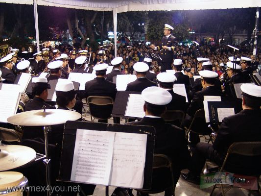Concierto Navideño en Coyoacán 2005/ Christmas Concert in Coyoacán 2005 (01-08)
El Sábado 10 de Diciembre se llevó a cabo el Concierto Navideño en el atrio de la Iglesia de San Juan Bautista en Coyoacán. 

On Saturday 10th  December  was carried out the Christmas Concert in the vestibule of the Church of San Juan Baptist in Coyoacán.
Keywords: Concierto Navideño en Coyoacán 2005/ Christmas Concert in Coyoacán 2005