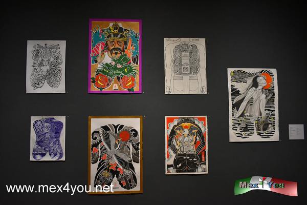 Exposición Body Suit enel Museo de la CDMX
Podemos ver estos bocetos en diversos materiales, intervenciones en Cristos, y uno monumental en la cuarta sala de esta exposición.  Cabe mencionar que antiguamente los bocetos se elaboraban sobre diversos soportes tales como madera, acrílicos y papel . Actualmente estos se llevan a cabo con tinta y acuarela sobre papel de algodón 



Text & Photo by: Antonio Pacheco
Keywords: exposicion body suit museo cdmx tatuaje cuerpo completo tatuadores