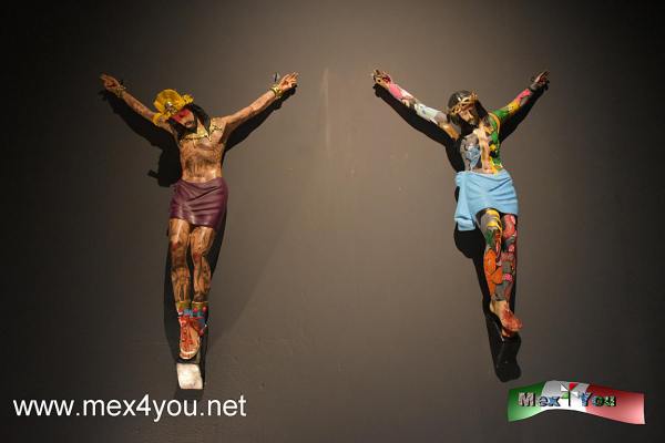 Exposición Body Suit enel Museo de la CDMX
Podremos también ver algunas publicaciones relativas al proceso de tatuaje así como algunos instrumentos utilizados para tal fin.  Esta exposición ha sido organizada por el Museo de la CDMX, la Editorial Tinta y Sangre y el Archivo del Tatuaje Mexicano. 



Text & Photo by: Antonio Pacheco
Keywords: exposicion body suit museo cdmx tatuaje cuerpo completo tatuadores