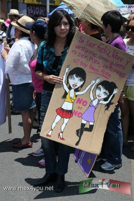 La Marcha de las Putas (04-05)
El motivo de la marcha fue en respuesta a los comentarios que el policÃ­a canadienseMichael Sanguinetti en una charla sobre seguridad ante universitarios de ese paÃ­s , en la que recomendÃ³ a las mujeres no vestirse "como putas" para evitar ser vÃ­ctimas de violencia sexual.


Photo by: JesÃºs SÃ¡nchez
Keywords: marcha putas feminismo equidad genero lucha derechos mujere mujeres 