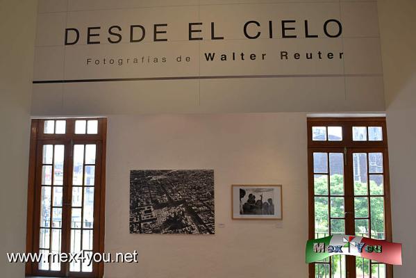 Desde el Cielo de Walter Reuter (02-05)
Walter Reuter de origen alemÃ¡n fuÃ© quiÃ©n iniciÃ³ el registro de la arquitectura de nuestro paÃ­s a plasmar el espacio fisico y los monumentos emblematicos del Distrito Federal.

Text and Photo by: YanÃ­n RamÃ­rez
Keywords: museo archivo fotografÃ­a walter reuter exposiciÃ³n fotografica walter reuter fotografias mexico distrito federal