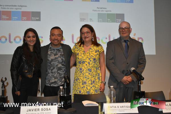 “Los Colores de la Inclusión”: proyecto que busca visibilizar a grupos de atención prioritaria en México a través de la identidad que el color les brinda (01-04)
En el Museo Memoria y Tolerancia se llevó a cabo una conferencia de prensa y  en el marco del Día Internacional del Color, que se celebra cada 21 de marzo, PPG Comex, en colaboración con el Museo Memoria y Tolerancia, el departamento de Arte de la Universidad Iberoamericana y la asociación civil Yo También, presentan “Los Colores de la Inclusión”, proyecto que tiene el objetivo de contribuir a la conversación en torno a la diversidad, equidad e inclusión en el mundo, así como la concientización y visibilidad de los grupos de atención prioritaria en el país, usando el color como una herramienta para generar identidad. 


Text & Photo by: Antonio Pacheco
Keywords: colores inclusión museo memoria tolerancia