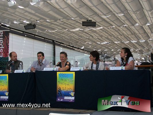 Fiesta de la MÃºsica 2011 (01-05)
En conferencia de prensa se hizo el anuncio de la Fiesta de la MÃºsica 2011, el cual es un gran evento popular gratuÃ­to, abierto a todos los mÃºsicos aficionados o profesionales que deseen tocar, y accesible cada aÃ±o a millones de personas. Es la oportunidad de dialogar libremente usando el idioma universal de la MÃºsica. 

Photo by: YanÃ­n RamÃ­rez. 
Keywords: fiesta musica fete musique 