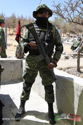 Centro de Adiestramiento del EjÃ©rcito Mexicano (01-06)
Keywords: ejercito mexicano centro adiestramiento center mexican army soldado soldados mexicanos soldier soldiers 