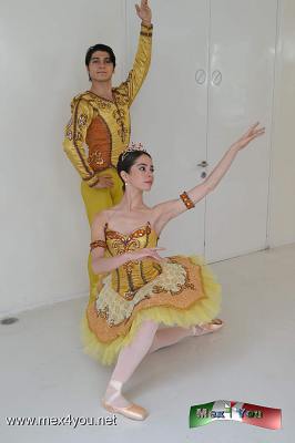 Danza de Gala "Suite de Raymonda" (01-05)
El jueves 27 y el sÃ¡bado 29 de agosto en la Sala Principal de Bellas Artes se presentarÃ¡ un clÃ¡sico del Ballet ContemporÃ¡neo "Suite de Raymonda" a cargo delos primeros bailarines Ana Elisa Mena y Argenis Montalvo.

Text and Photo by: YanÃ­n RamÃ­rez
Keywords: ballet clÃ¡sico CND suite Raymonda Palacio de Bellas Artes Joshua Beamish