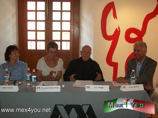 Muestra "ParaÃ­sos Artificiales y de Infierno" (01-04)
En conferencia de prensa Graciela Schmilchuk, Victor MuÃ±oz, Ivett GÃ³mez y el pintor, escultor e instalacionista Urs Jaeggi se anunciÃ³ la muestra titulada "De ParaÃ­sos Artificiales y de Infiernos" que se inaugurarÃ¡ el prÃ³ximo jueves 21 de Febrero a las 19:00 horas en la Casa de la Primera Imprenta de AmÃ©rica.


Text and Photo by: YanÃ­n RamÃ­rez
Keywords: casa de la primera imprenta de AmÃ©rica muestra de paraÃ­sos artificiales y de infiernos pintor urs Jaeggi