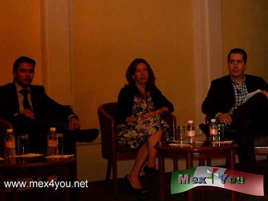 MPI Comida Mensual Agosto (01-03)
El 19 de agosto se llevÃ³ la comida mensual de MPI chapter MÃ©xico en el hotel Nikko donde este mes se tratarÃ­a el tema de: "Pros y contras Web 3.0 Como promocionar tu negocio" donde platicaron de los medios electrÃ³nicos como herramienta para un negocio. 

Dentro de las ventajas contra los medios tradicionales estÃ¡n que cuenta con 40 millones mÃ¡s de usuarios de la red que la televisiÃ³n abierta y que los sitios webs deben tener una interacciÃ³n mÃ¡s cercana e inmediata con el usuario. 

Las redes sociales nos dan una crÃ­tica inmediata de nuestra marca y se debe de tener una gente especializada en este campo. 

Text & photo by: YanÃ­n RamÃ­rez
Keywords: mpi comida mensual agosto chapter mexico
