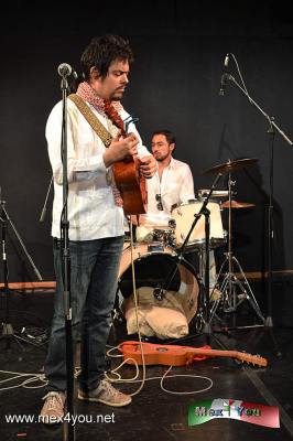 Nuevo disco de La Manta (02-05)
La cita es a las 20:30 hrs para escuchar una agrupaciÃ³n que realiza una fusiÃ³n musical entre jazz, y mÃºsica tradicional mexicana. Denominandose como "Acto de Honestidad".

Text and Photo by: YanÃ­n RamÃ­rez
Keywords: nuevo disco la manta fusiÃ³n mÃºsica folklore teatro de la ciudad Ã¡rbol de la esperanza