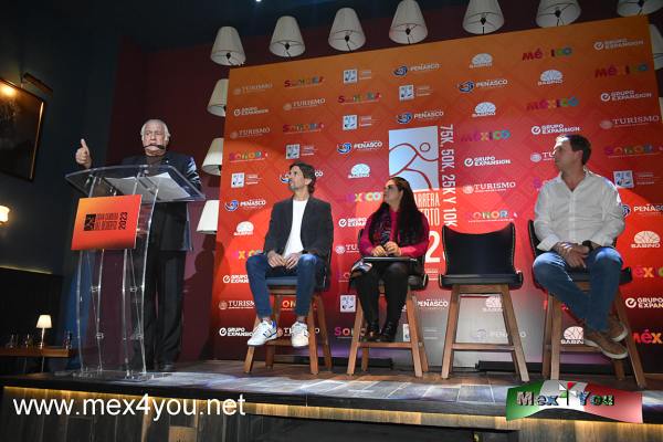 Anuncio de la "Carrera del Desierto" (01-05)
El día jueves 23 se anunció la edición número 2 de la "Gran Carrera del Desierto" , en Puerto Peñasco, Sonora . A tal conferencia de prensa asistieron El secretario de Turismo, Miguel Torruco Marqués, y la secretaria de Turismo de Sonora, Célida López Cárdenas,Javier Carvallo, director de Eventos de Grupo Expansión, Ernesto Rivas Butcher, presidente de Sabino Producciones.

Torruco Marqués sostuvo que esta importante competencia, transmitida a través de diversas plataformas digitales, ESPN, así como en televisoras y noticieros, llegando a Europa 
y América, permitirá a potenciales turistas conocer y admirar la reserva de la biósfera “El Pinacate y Gran Desierto de Altar”, que en 2013 fue designada como Patrimonio Natural de la Humanidad


Keywords: anuncio carrera desierto sonora
