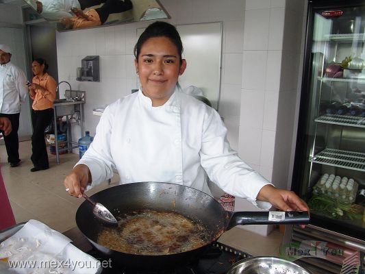 Inauguracion Academia GastronÃ³mica / Inauguration Gastronomy Academy 2007  ( 14-15 )
Un delicioso aroma se desprendÃ­a de las intalaciones de Sacchi.

A delicious aroma was come off the facilities of Sacchi.
Keywords: Inauguracion Academia GastronÃ³mica / Inauguration Gastronomy Academy sacchi