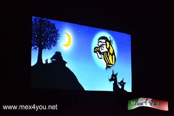 Teatro de Sombras " Kageboushi Theatre Company"  (02-05)
" La Grulla Agradecida" , " El Ã¡rbol del Mochi" y " Â¡Que levante la mano quien quiera divertirse! "  y dos canciones japonesas fueron el menÃº japones que se degustÃ³ en el Teatro de la Ciudad con estas funciones que se llevarÃ³n a cabo del fin de semana del 22 y 23 de agosto. 

Text & Photo by: Antonio Pacheco 
Keywords: sombras kageboushi theatre company japon teatro ciudad esperanza iris