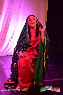 Estreno: Dios aprieta , pero no existe (04-05)
Con una temporada del 25 de agosto al 7 de octubre, los martes y miÃ©rcoles, en el Foro A Poco No del Sistema de Teatros de la SecretarÃ­a de Cultura de la Ciudad de MÃ©xico. Boletos en taquilla. 

Text & Photo by: Antonio Pacheco 
Keywords: dios aprieta virgencita plis virgen guadalupe foro poco no teatro cabaret