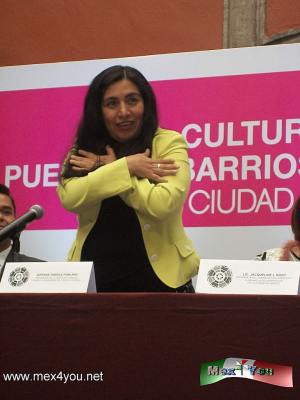 Anuncian Segunda Fiesta de las Culturas IndÃ­genas (03-05)
AdemÃ¡s de tener como invitados a la Tribu Yaqui y el paÃ­s de Boliva quiÃ©n ha sido un modelo que debe seguirse por el rescate y lucha de establecer a sus pueblos indÃ­genas dentro su ambito social. indico el Secretario de Cultura. 

Text and Photo by: YanÃ­n RamÃ­rez
Keywords: fiesta culturas indÃ­genas 2015 zÃ³calo capitalino tribu Yaqui Bolivia expo-venta de artesanÃ­as