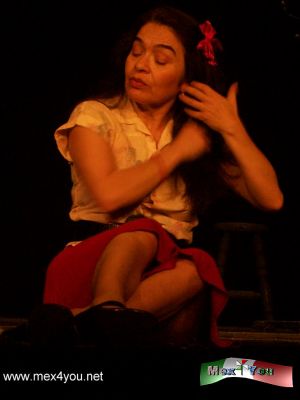 Estrenos en Sistema de Teatros en Mayo (01-05)
Anuncia Sistema de Teatros la programaciÃ³n para el mes de mayo.

Re-estreno "Roma al final de la vÃ­a; donde dos amigas desde los 7 aÃ±os inicia su amistad hasta los 80 aÃ±os, donde su ilusiones de encontrar la felicidad hubiera sido tomar aquel tren que paso por sus vidas.

Text and Photo by: YanÃ­n RamÃ­rez
Keywords: roma la final de la via viciones burbujas sueÃ±os de jabÃ³n teatro sergio magaÃ±a foro poco no teatro infantil
