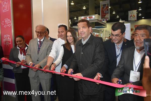 Expo Gastronómica 2023 (01-05)
El día miércoles 28 de junio se llevó a cabo en el WTC la inauguración de la Expo Gastronómica en su edición número 6 y donde podremos encontrar a las empresas nacionales e internacionales relacionadas con los restaurantes , catering, organizaciones de eventos, hostelería, food service, ingredientes, tecnología y servicio  entre otras. 

Como estados invitados tuvimos presentes al Estado de México y a Yucatán donde pudimos apreciar los productos de los diferentes municipios de estos estados de nuestra república mexicana. 


Text & Photo by: Antonio Pacheco
Keywords: expo gastronomica wtc gastronomia cocina gourmet